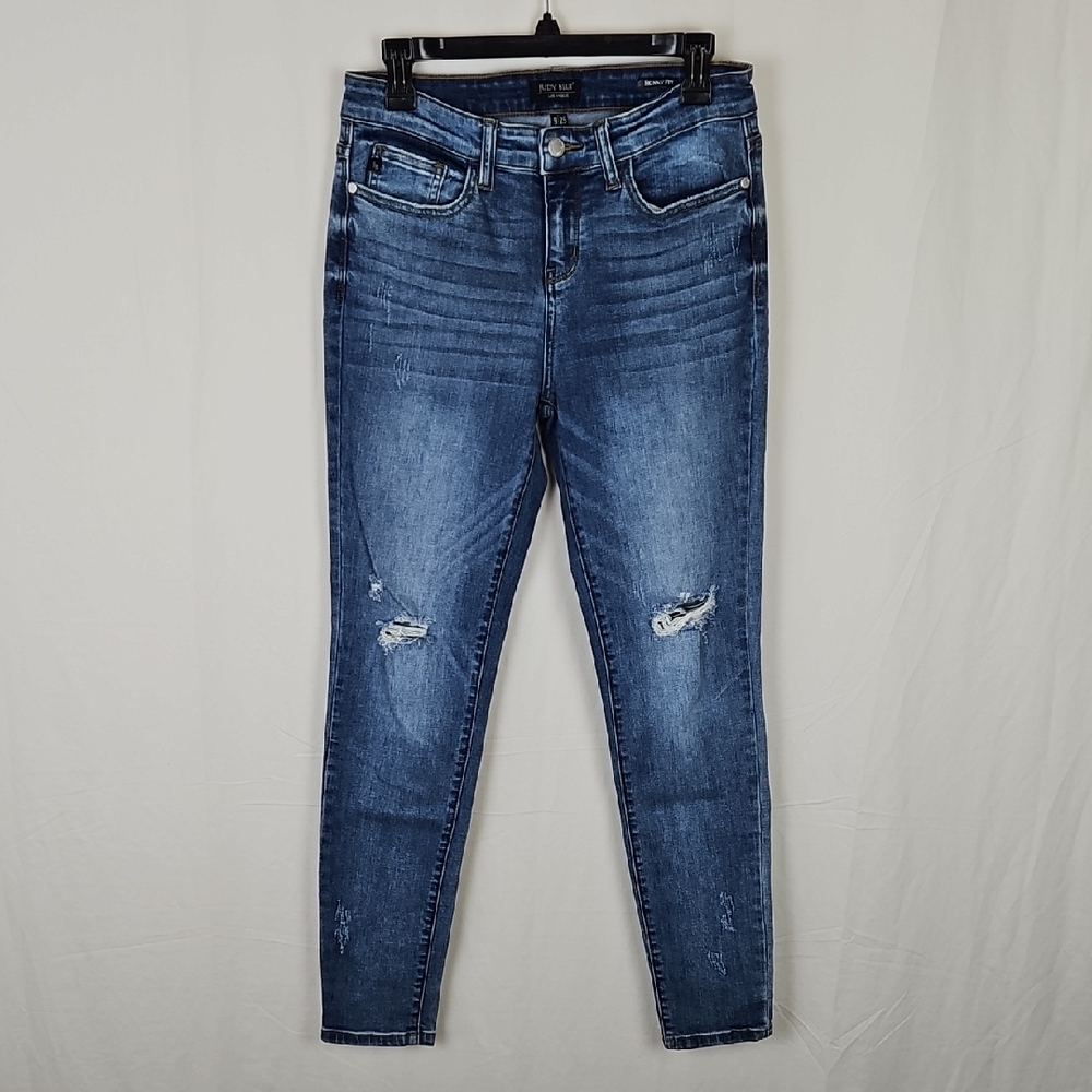 Judy Blue Skinny Fit Distressed Jeans